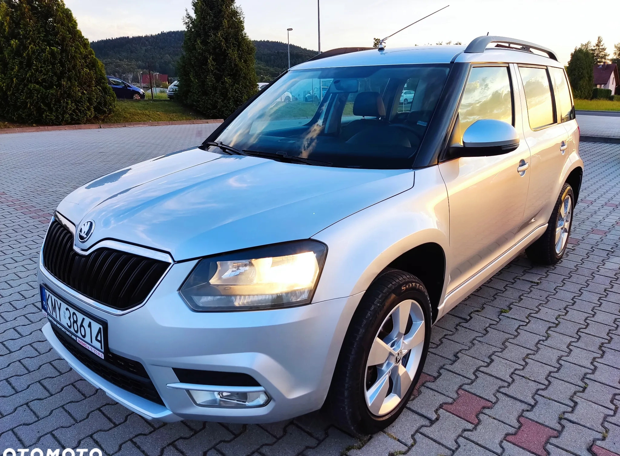 Skoda Yeti cena 45000 przebieg: 170000, rok produkcji 2016 z Myślenice małe 562